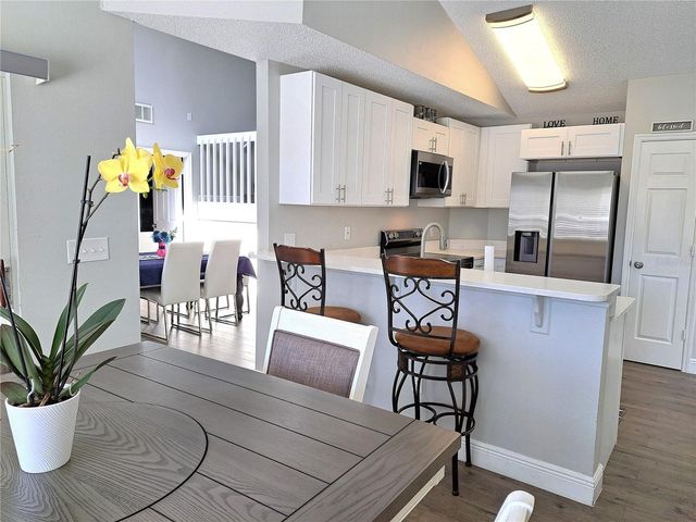 10318 CRYSTAL POINT DRIVE, Orlando, FL 32825