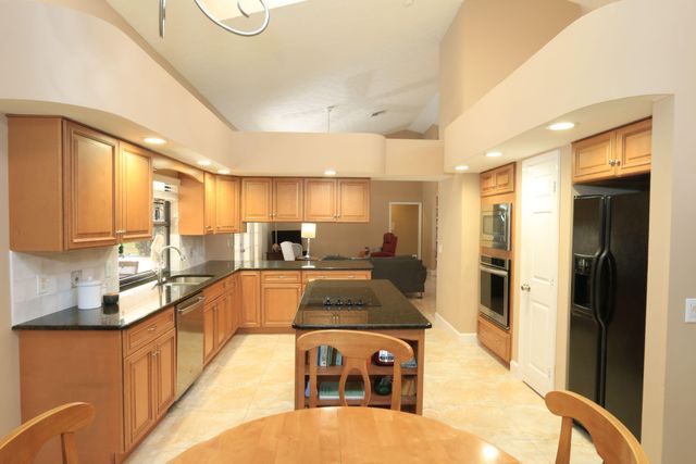 1118 SW Forest Hill Cove, Port St. Lucie, Port St Lucie, FL 34986