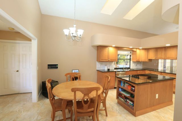 1118 SW Forest Hill Cove, Port St. Lucie, Port St Lucie, FL 34986