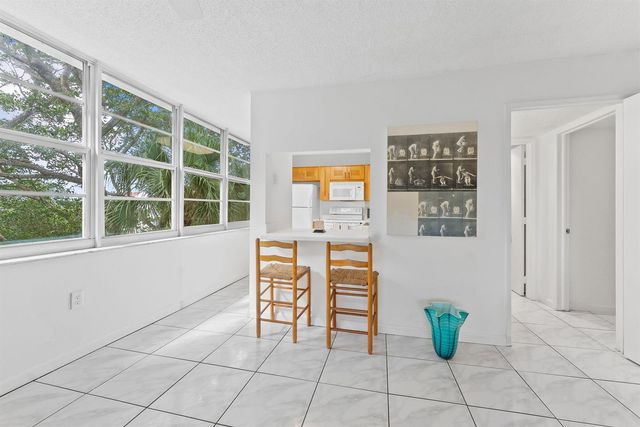 9451 Evergreen Place 404, Davie, FL 33324