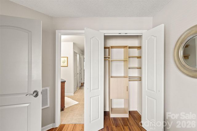2508 Stradbrook Drive B, Charlotte, NC 28210