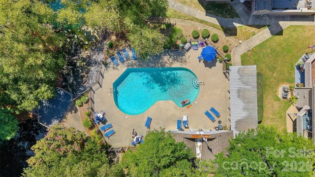 2508 Stradbrook Drive B, Charlotte, NC 28210