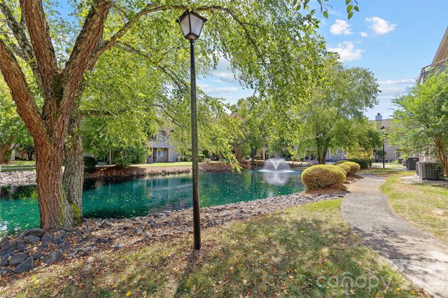 2508 Stradbrook Drive B, Charlotte, NC 28210