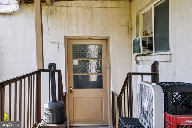242 S ENOLA DR, Enola, PA 17025