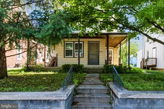 242 S ENOLA DR, Enola, PA 17025