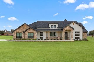 709 Blue Topaz Drive, Bellville, TX 77418