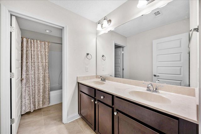 3030 Crown Creek Circle, Crestview, FL 32539