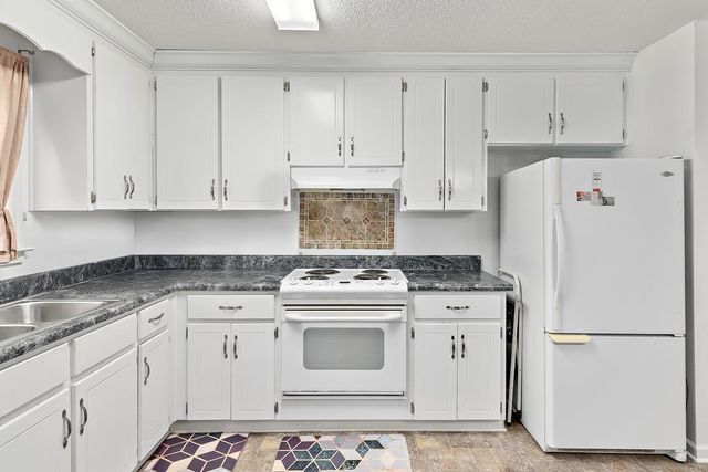 174 Joe Walading Drive, Midland City, AL 36350