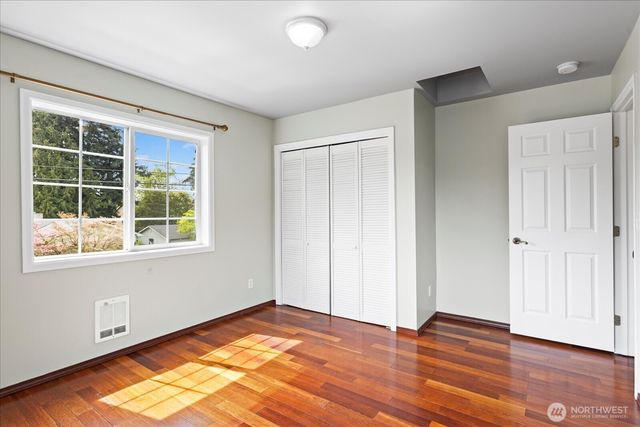 2111 201st Place SW, Lynnwood, WA 98036