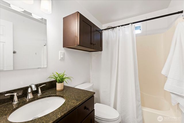 2111 201st Place SW, Lynnwood, WA 98036