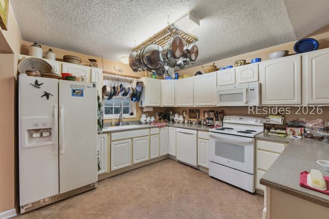 81 Bridgewater Dr, Bluffton, SC 29910