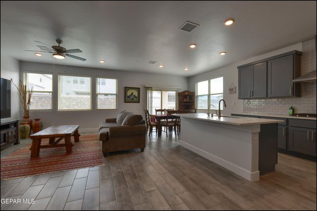 2232 Sandstone Place, El Paso, TX 79911