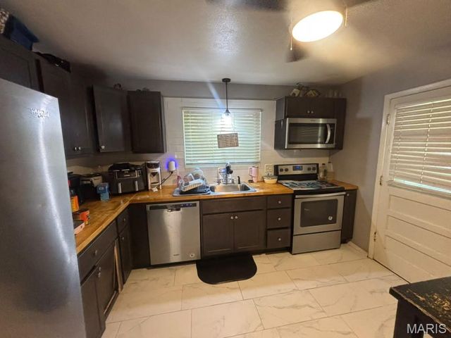 10217 Trio Lane, St Louis, MO 63137