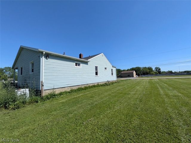 41386 Schadden Road, Elyria, OH 44035