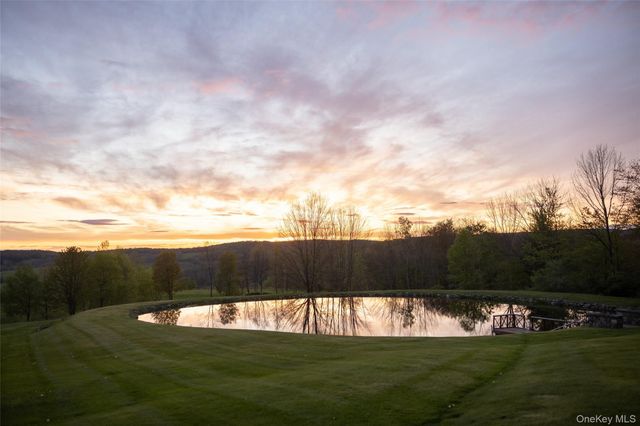 99 Dietz Road, Callicoon Center, NY 12748