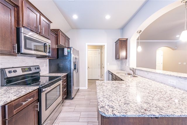 4628 W Croft Drive, Fayetteville, AR 72704