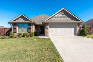 4628 W Croft Drive, Fayetteville, AR 72704