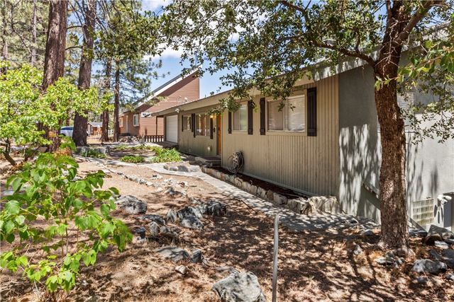 5215 Lone Pine Canyon Drive, Wrightwood, CA 92397
