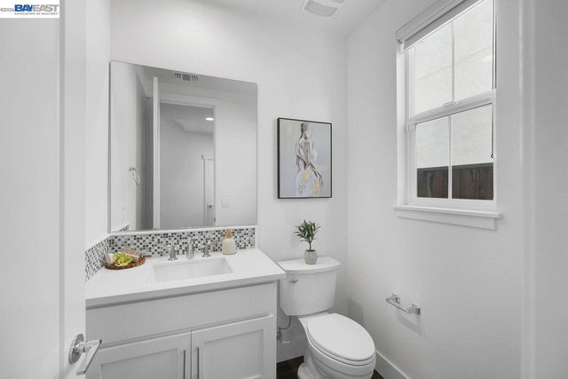 8315 Bluff Way, Newark, CA 94560