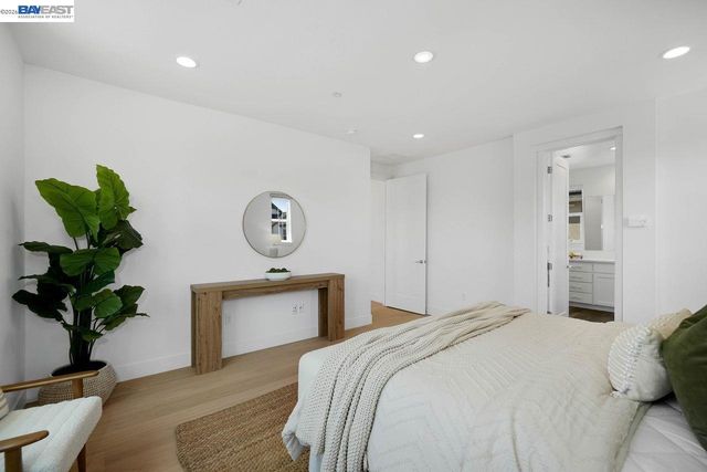 8315 Bluff Way, Newark, CA 94560