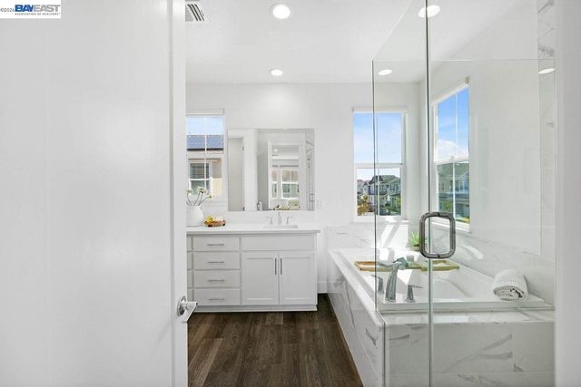 8315 Bluff Way, Newark, CA 94560