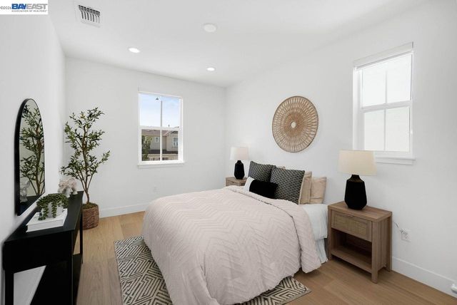 8315 Bluff Way, Newark, CA 94560