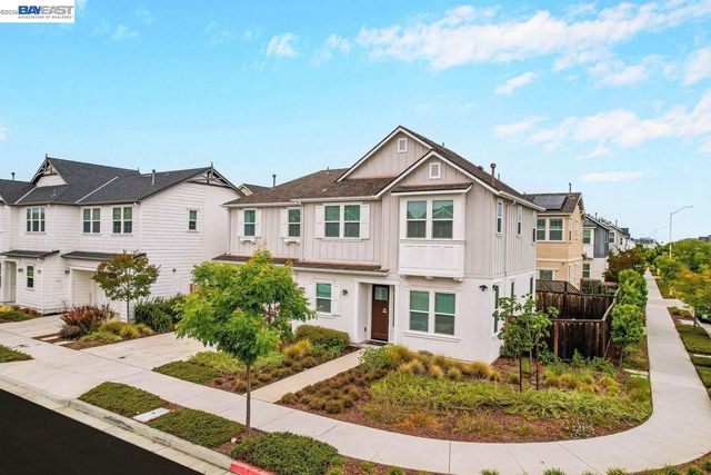 8315 Bluff Way, Newark, CA 94560