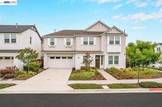 8315 Bluff Way, Newark, CA 94560