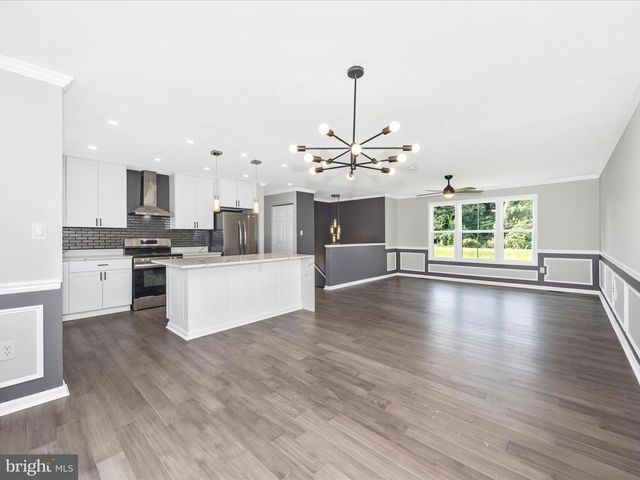 79 CHANDLER DR, Shepherdstown, WV 25443