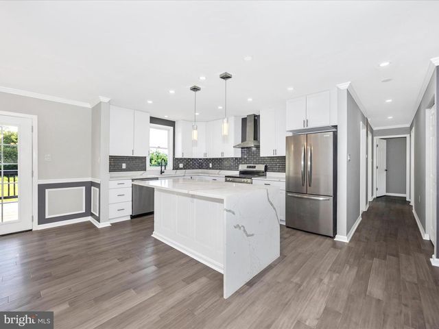 79 CHANDLER DR, Shepherdstown, WV 25443