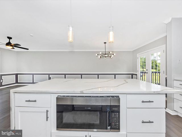 79 CHANDLER DR, Shepherdstown, WV 25443