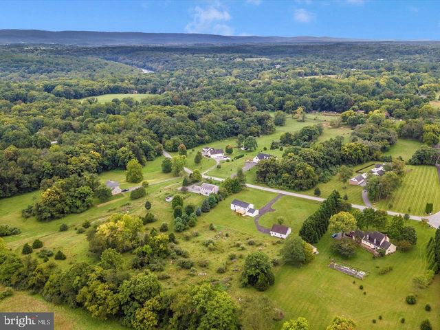 79 CHANDLER DR, Shepherdstown, WV 25443