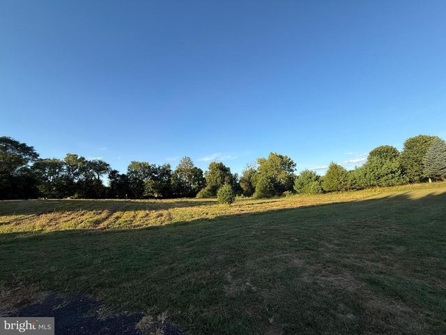 79 CHANDLER DR, Shepherdstown, WV 25443