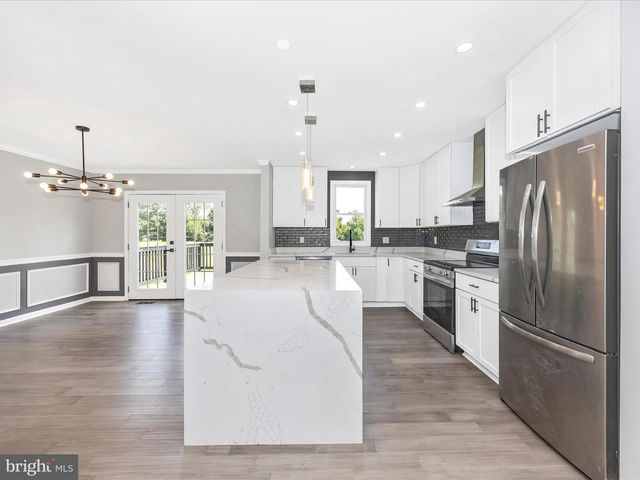 79 CHANDLER DR, Shepherdstown, WV 25443