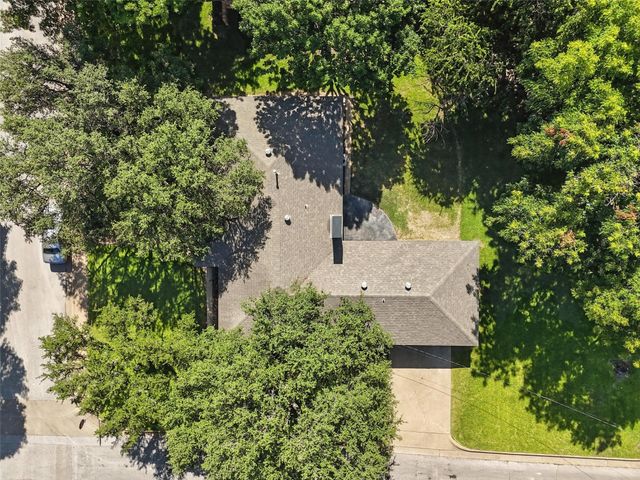 336 Davis Drive, Desoto, TX 75115