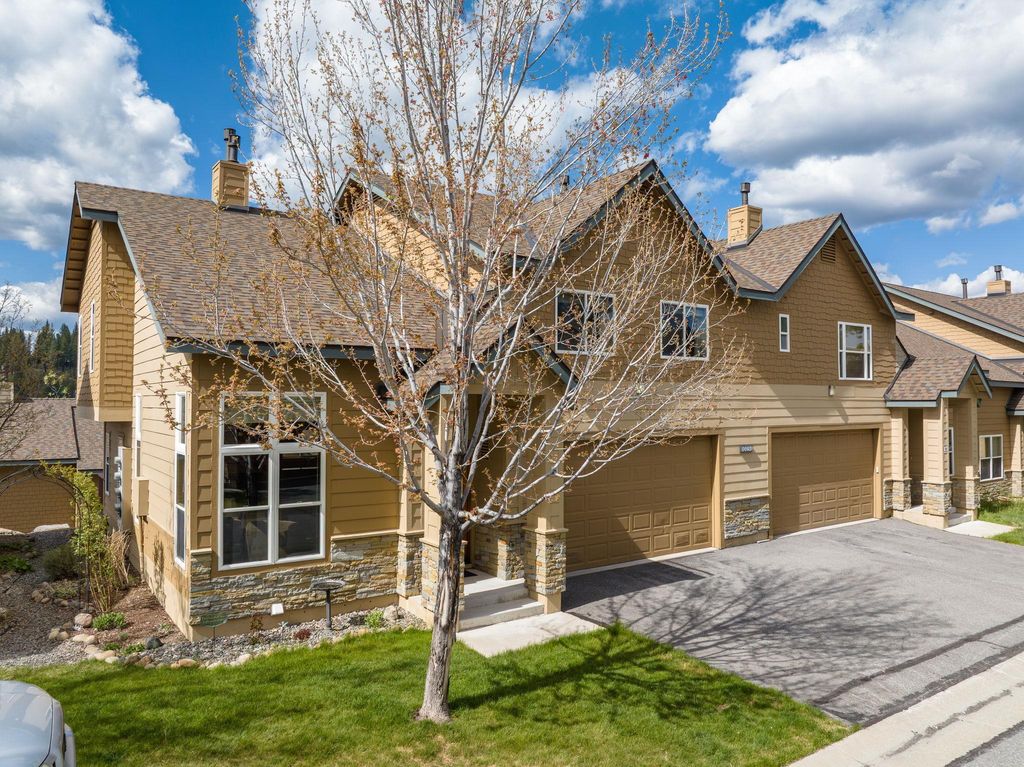 10036 Nicolas Dr Unit A, Truckee, CA 96161