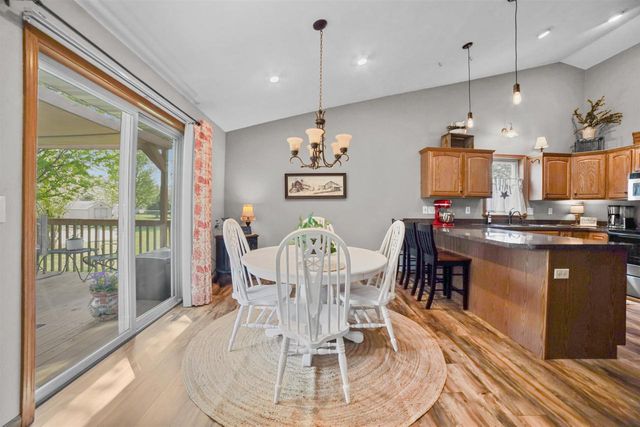 640 6th Street, Evansville, WI 53536