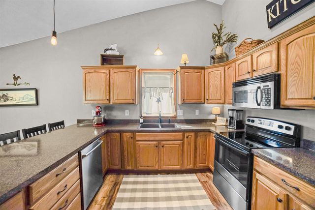 640 6th Street, Evansville, WI 53536