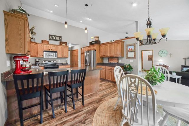640 6th Street, Evansville, WI 53536