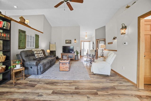 640 6th Street, Evansville, WI 53536