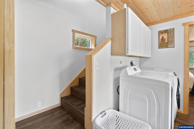 1547 N Tenmile Lake, Lakeside, OR 97449