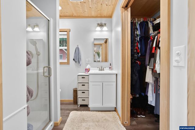 1547 N Tenmile Lake, Lakeside, OR 97449