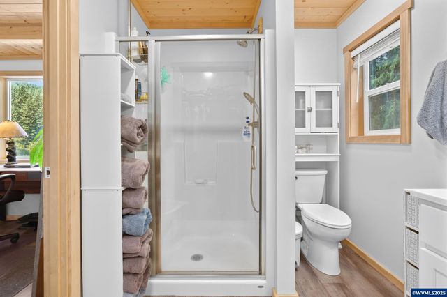 1547 N Tenmile Lake, Lakeside, OR 97449