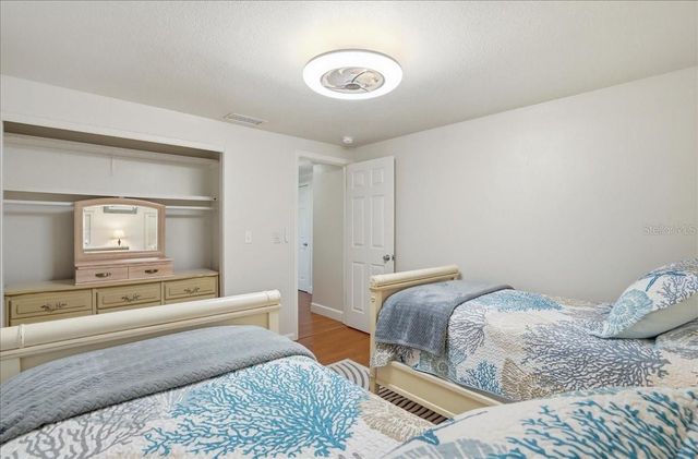 1129 RIVIERA STREET, Venice, FL 34285