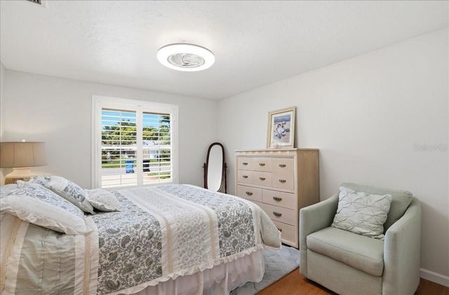 1129 RIVIERA STREET, Venice, FL 34285