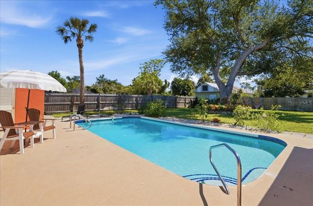 1129 RIVIERA STREET, Venice, FL 34285