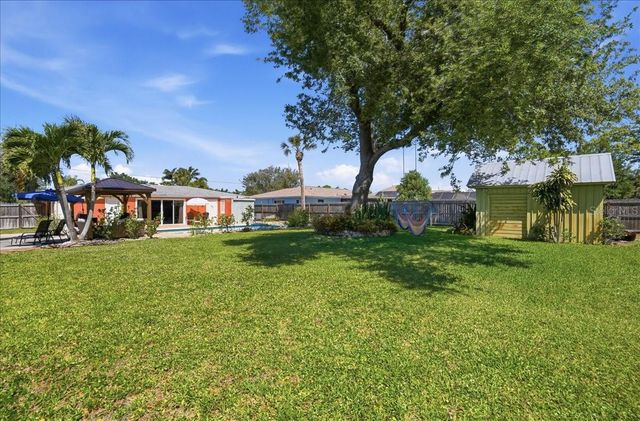 1129 RIVIERA STREET, Venice, FL 34285