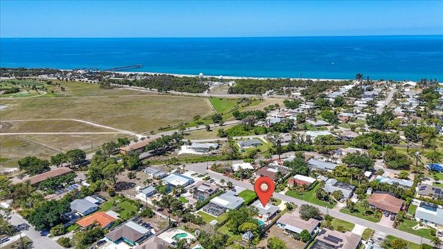 1129 RIVIERA STREET, Venice, FL 34285