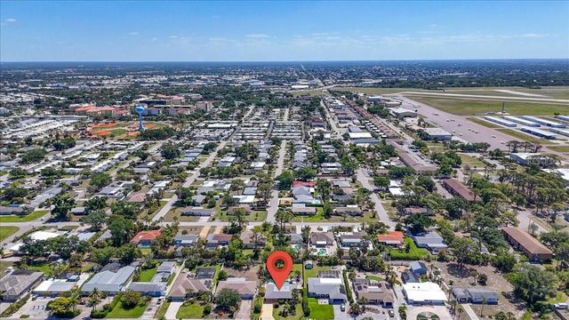 1129 RIVIERA STREET, Venice, FL 34285