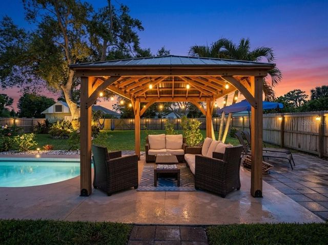 1129 RIVIERA STREET, Venice, FL 34285